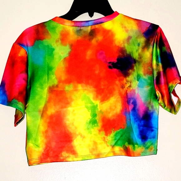 Ladies Crop Top - NWOT - Picture 2 of 2